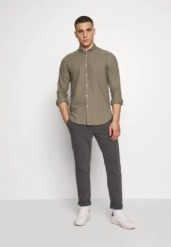 SAMSØE SAMSØE Liam Shirt - Overhemd - Deep Lichen Green 12 SAMSØE SAMSØE Liam Shirt - Overhemd - Deep Lichen Green -ZALANDO WINKEL 20a544ce23dd47b2a8a476ec1034367d