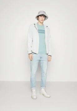 Emporio Armani Trui - Verde Acqua -ZALANDO WINKEL 27e3f16f7b974279b568a2415bdcc96b