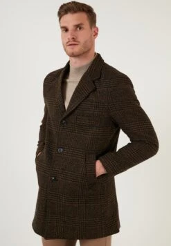 Slim Fit - Mantel - Camel -ZALANDO WINKEL 28509b75b81b43beb7bbe9e6d2b26dcf