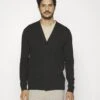 Selected Homme Slhberg V Neck Cardigan - Vest - Black -ZALANDO WINKEL 2a8534ad4d7d43fb948db5aaa31c2524