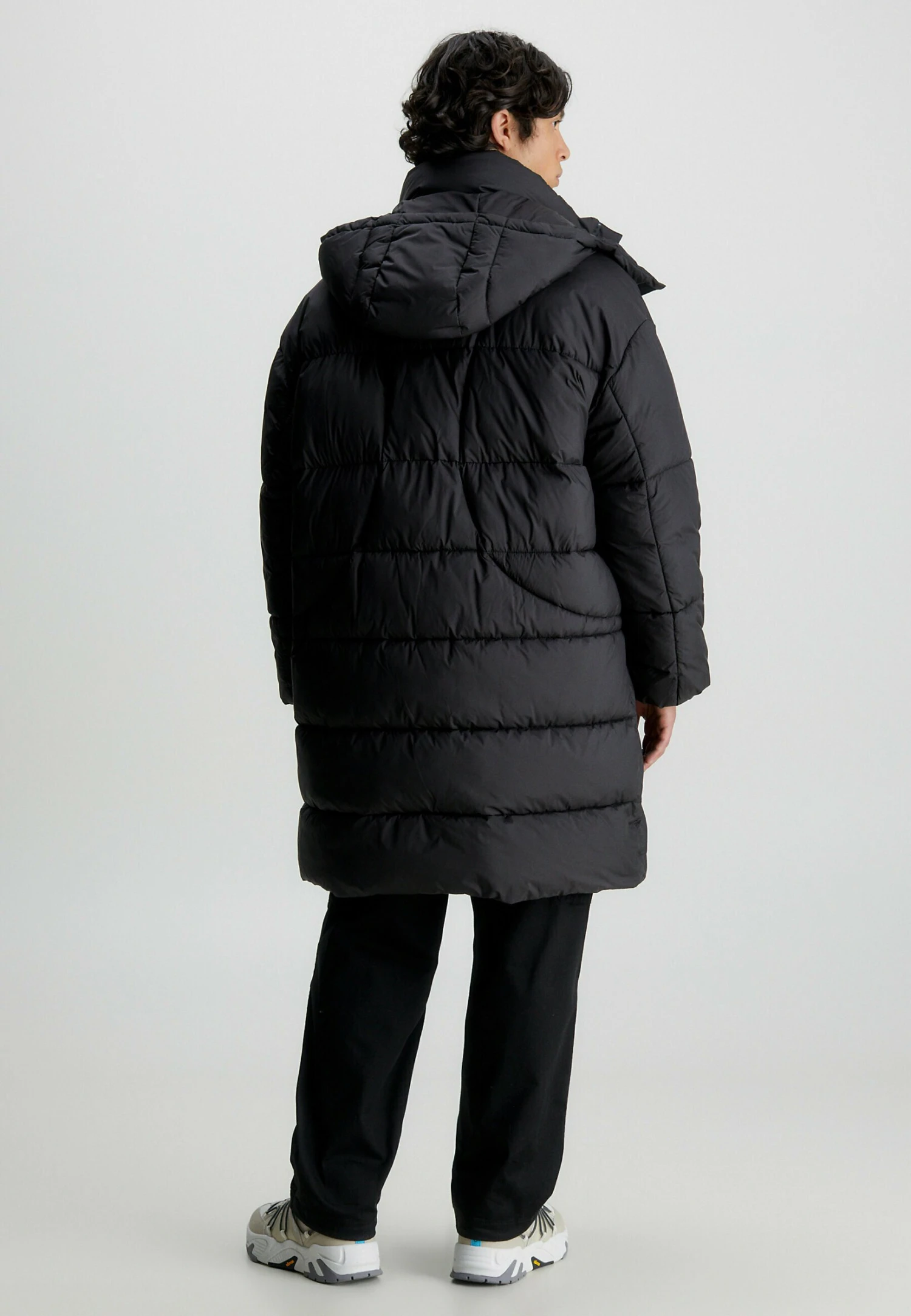 Calvin Klein Jeans Relaxed Hooded Puffer - Winterjas - Ck Black 4 Calvin Klein Jeans Relaxed Hooded Puffer - Winterjas - Ck Black - Afbeelding 2