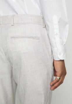 The Fashion Suit Peak- Kostuum - Grey Melange 21 The Fashion Suit Peak- Kostuum - Grey Melange -ZALANDO WINKEL 314f7dfc17724b528ab71e5fd68ef21e