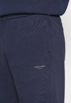 Holzweiler Lagoon Oslo Trouser - Broek - Dark Blue -ZALANDO WINKEL 3381dce0f54745ee86f31285f7d23831