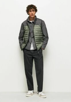 Pepe Jeans Connel - Bodywarmer - Washed Black 7 Pepe Jeans Connel - Bodywarmer - Washed Black -ZALANDO WINKEL 341b7194119e45b6901b6f8b10570a65