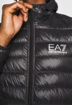 EA7 Emporio Armani Jacket - Gewatteerde Jas - Black -ZALANDO WINKEL 3ca2a684fb5d4381a89dfdc0b0535400