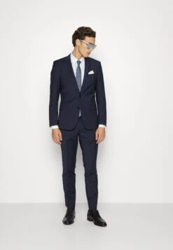 Hugo Henry - Colbert - Dark Blue -ZALANDO WINKEL 3d58a3cb1dff47e482bbde6051475433