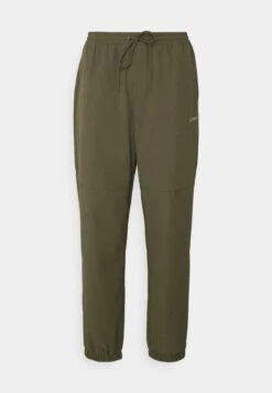 Les Deux Track Pants - Trainingsbroek - Olive Night -ZALANDO WINKEL 43d540cbc8e240fe8ccf7b6572c2f702