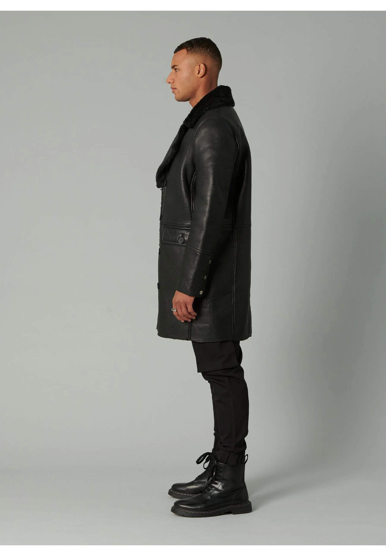 Bejordan - Mantel - Black 6 Bejordan - Mantel - Black - Afbeelding 4