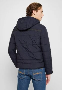 S.Oliver Winterjas - Total Eclipse 8 S.Oliver Winterjas - Total Eclipse -ZALANDO WINKEL 4f425c50627848f1aa08fd98b618199d