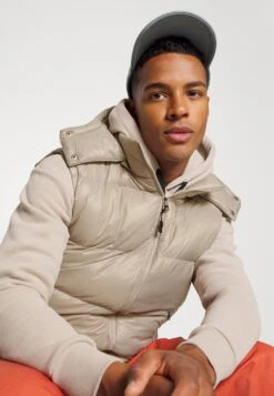 BRAVE SOUL Jaredgilstn - Bodywarmer - Stone -ZALANDO WINKEL 530412699b7c4e07b0aa9d1e47330860