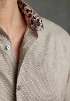 Next Signature Trimmed - Zakelijk Overhemd - Neutral Brown 8 Next Signature Trimmed - Zakelijk Overhemd - Neutral Brown -ZALANDO WINKEL 544313bba6434af48de9d10cde1ad553