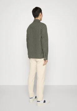 Relaxed Pant Unisex - Broek - Sand -ZALANDO WINKEL 54afc16170bf4f9890a63eec00aedae9