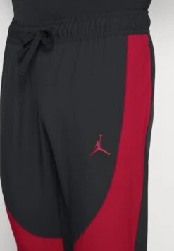 Jordan Woven Pant - Trainingsbroek - Black/Gym Red -ZALANDO WINKEL 560556e2a5da46819bedfe8506b08dd5