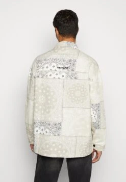 SIXTH JUNE Bandana Patchwork Jacket - Halflange Jas - Beige 10 SIXTH JUNE Bandana Patchwork Jacket - Halflange Jas - Beige -ZALANDO WINKEL 56ca313bf3ee4fa5958462cb76054851