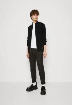 Jack & Jones Jjhill High Neck Cardigan - Vest - Black -ZALANDO WINKEL 608c06b6b8c94ebf9cb082fa594873c9