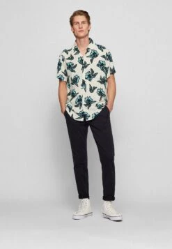 Boss Chino Pant Tapered - Chino - Black -ZALANDO WINKEL 63bd5e7fe12b48dcae65b0e936a8fdf0