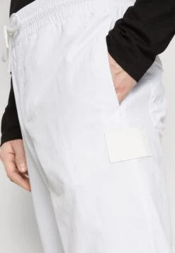 Calvin Klein Jeans Soft Touch Pant - Broek - Bright White 13 Calvin Klein Jeans Soft Touch Pant - Broek - Bright White -ZALANDO WINKEL 69350b6e8fe049aead61d2b5aba851fa