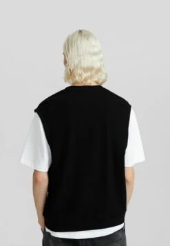 BERSHKA V-Neck- Trui - Black -ZALANDO WINKEL 7220ddb8a1bc4824a653469a8a1c3a2f