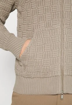 DRYKORN Max - Vest - Brown 11 DRYKORN Max - Vest - Brown -ZALANDO WINKEL 7581b7983dae45aabb30f17474ee4bdd