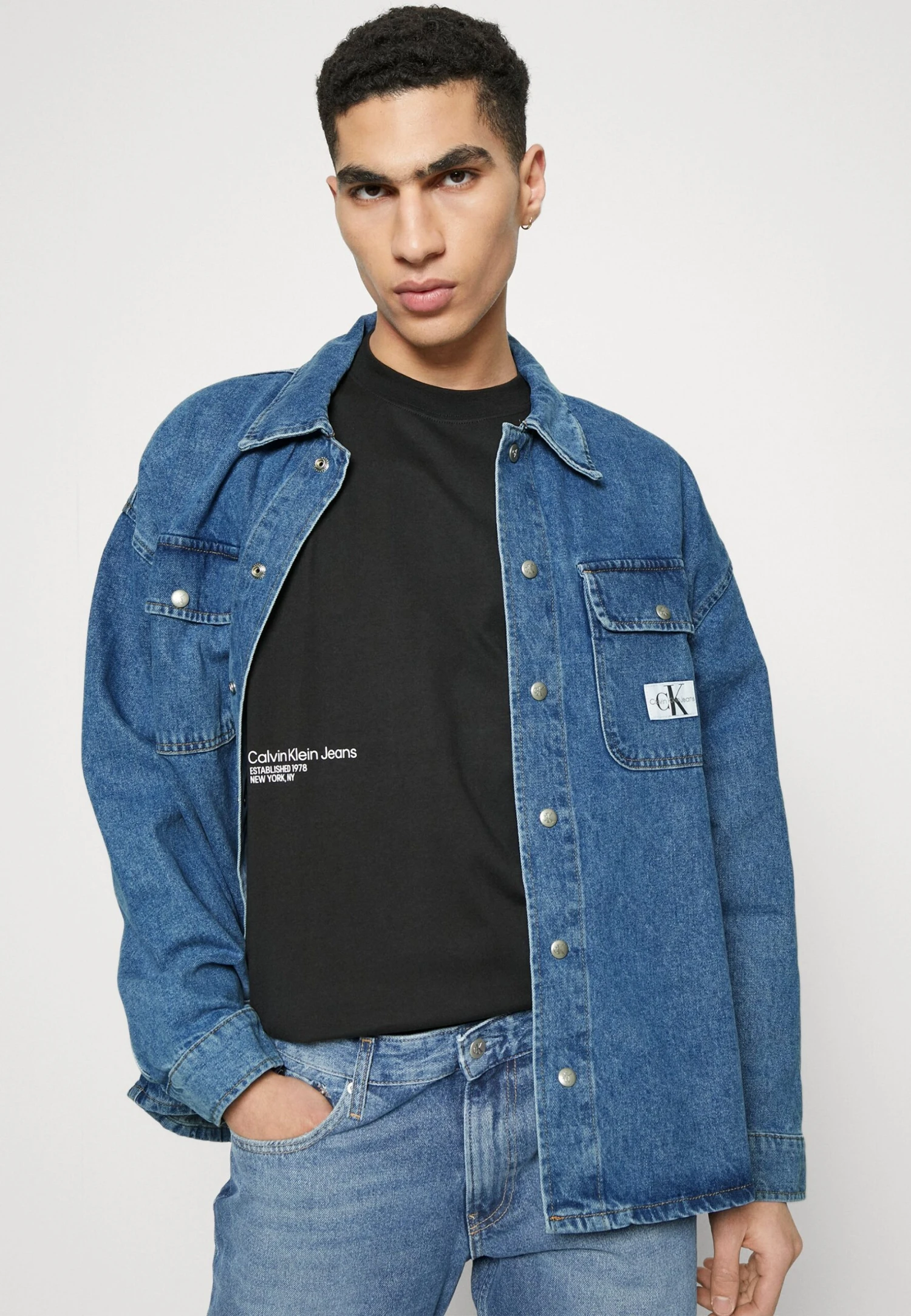 Calvin Klein Jeans Boxy Loose Shirt - Overhemd - Light-Blue Denim 6 Calvin Klein Jeans Boxy Loose Shirt - Overhemd - Light-Blue Denim - Afbeelding 4