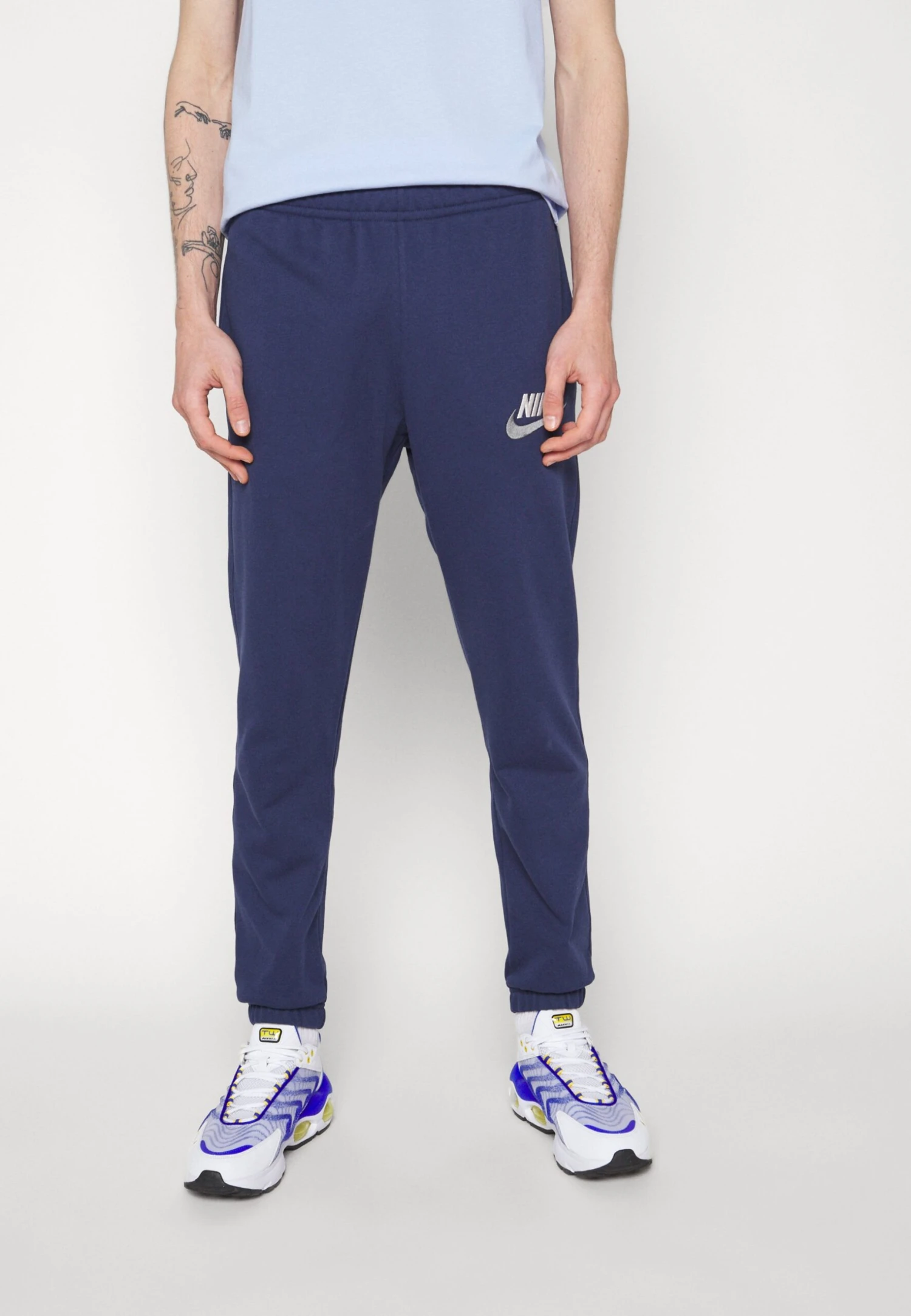 Nike Sportswear Club Pant - Trainingsbroek - Midnight Navy 5 Nike Sportswear Club Pant - Trainingsbroek - Midnight Navy - Afbeelding 3