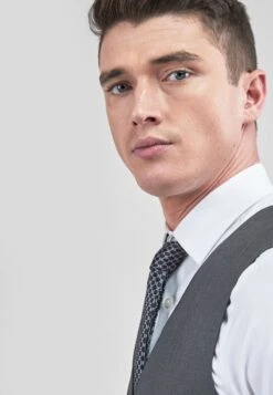 Next Signature Plain Suit: Waistcoat - Gilet - Light Grey -ZALANDO WINKEL 7e436b5a168743b493f047051b0db558