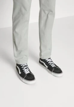 Replay Benni Pants- Chino - Chalk Grey -ZALANDO WINKEL 860e025a6cb3445c802817a45d864388