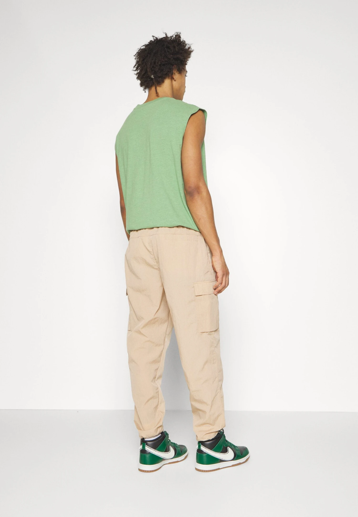 Nike Sportswear Pant - Cargobroek - Hemp/Black 6 Nike Sportswear Pant - Cargobroek - Hemp/Black - Afbeelding 4