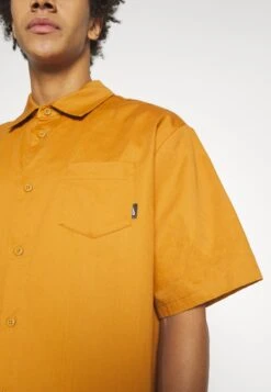 Nike Sportswear Club - Overhemd - Desert Ochre -ZALANDO WINKEL 8b7de5ce87e04a91a53ae3efb5a777d3