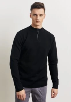 Standard Fit- Trui - Black