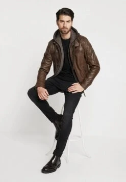 SERGE PARIENTE Eric Hood - Leren Jas - Mocca 11 SERGE PARIENTE Eric Hood - Leren Jas - Mocca -ZALANDO WINKEL 9b20ffe5f2934d5782b9cb80b19ff7c2