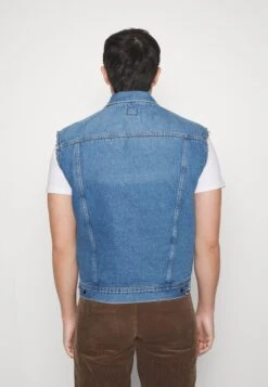 Lee Relaxed Rider Jacket - Bodywarmer - Light Blue Denim -ZALANDO WINKEL 9c5143053c61443e88fa7a564535e1dc
