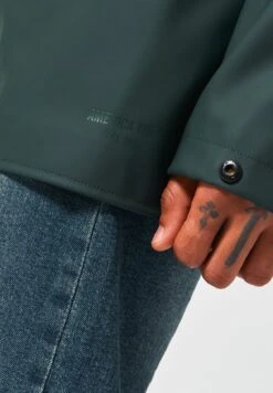 Jace - Regenjas - Dark Green 11 Jace - Regenjas - Dark Green -ZALANDO WINKEL 9d73ab40294c495887c86eed88484a6a