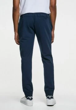 Hackett London Essential Jogger - Trainingsbroek - Navy -ZALANDO WINKEL 9f20a465fbb645aa8579b8b64a72e237