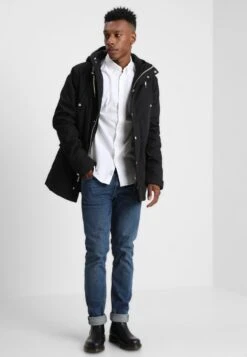 Revolution Jacket - Winterjas - Black -ZALANDO WINKEL a21c0f4bfcd44c1d914be35d901ddb94
