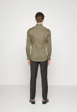 Tiger Of Sweden Filbrodie - Zakelijk Overhemd - Olive Green -ZALANDO WINKEL a4cd9ddd32c24dcea6b680fbf769b8f9