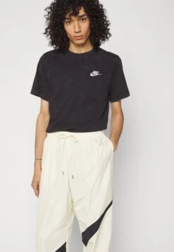 Nike Sportswear Pant - Trainingsbroek - Coconut Milk/Black -ZALANDO WINKEL a89c69e3f8714fb4b009c8ce08f6bbc4