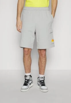 Nike Sportswear Trainingsbroek - Smoke Grey 11 Nike Sportswear Trainingsbroek - Smoke Grey -ZALANDO WINKEL aba75099b934406295595281566f0f15