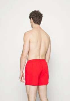 Marc O'Polo Olmen (Zalando Exclusive)) - Zwemshorts - Bright Red Ej 720 -ZALANDO WINKEL abda301bfe6e4f77b2e68bf7df5503ac