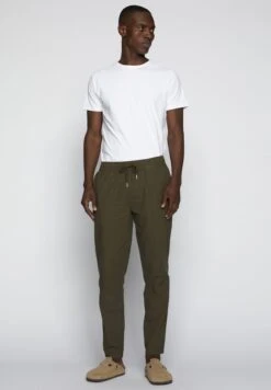 Matinique Mabarton - Broek - Olive Night -ZALANDO WINKEL afcbd0ebff594bcd9e19a300152d3838