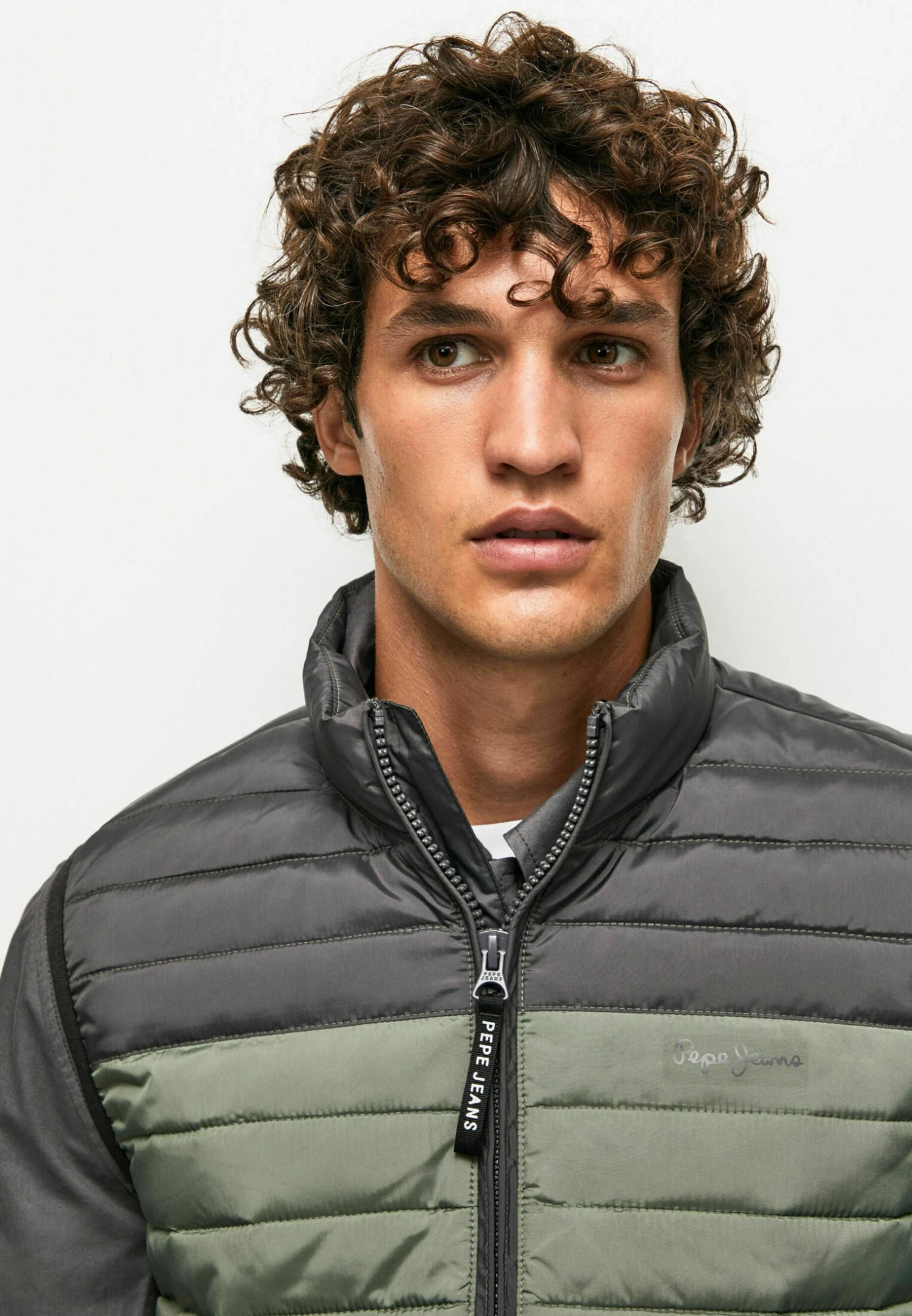 Pepe Jeans Connel - Bodywarmer - Washed Black 6 Pepe Jeans Connel - Bodywarmer - Washed Black - Afbeelding 4