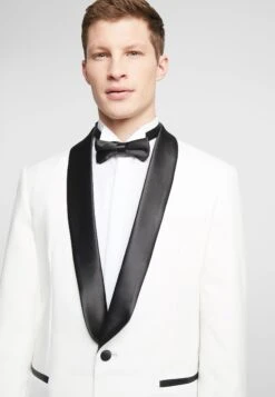 Opposuits Pearly Tuxedo With Bow Tie - Kostuum - White -ZALANDO WINKEL b33b79e87eb5442cbbee1e98999fbec3