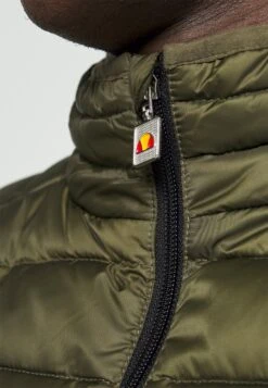 Ellesse Bardy Gilet - Bodywarmer - Khaki -ZALANDO WINKEL b62f2779613a4271838b53df46a6ea60