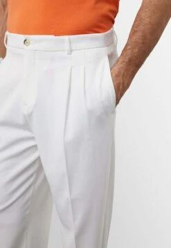 Chino - Ecru -ZALANDO WINKEL b675ceecd154433596ca8fdc34449b61