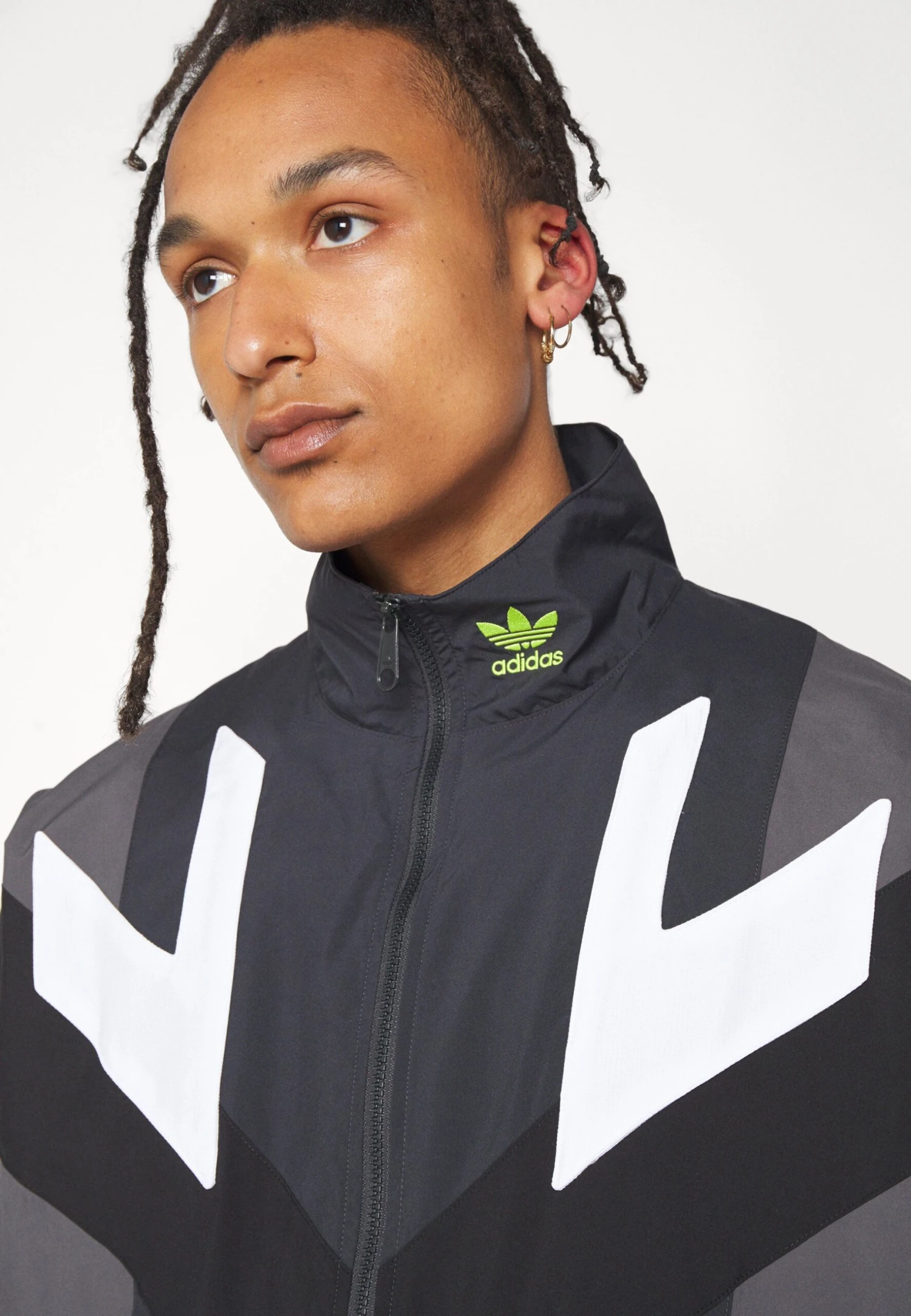 Voorkant -ZALANDO WINKEL b6a6606dbb2a42dfa7bd8c7b9d238f6b scaled 1