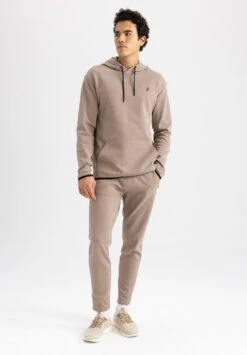 DeFacto Slim Fit- Trainingsbroek - Beige 7 DeFacto Slim Fit- Trainingsbroek - Beige -ZALANDO WINKEL bdb331ae88f343d799826a0f4c08ee09