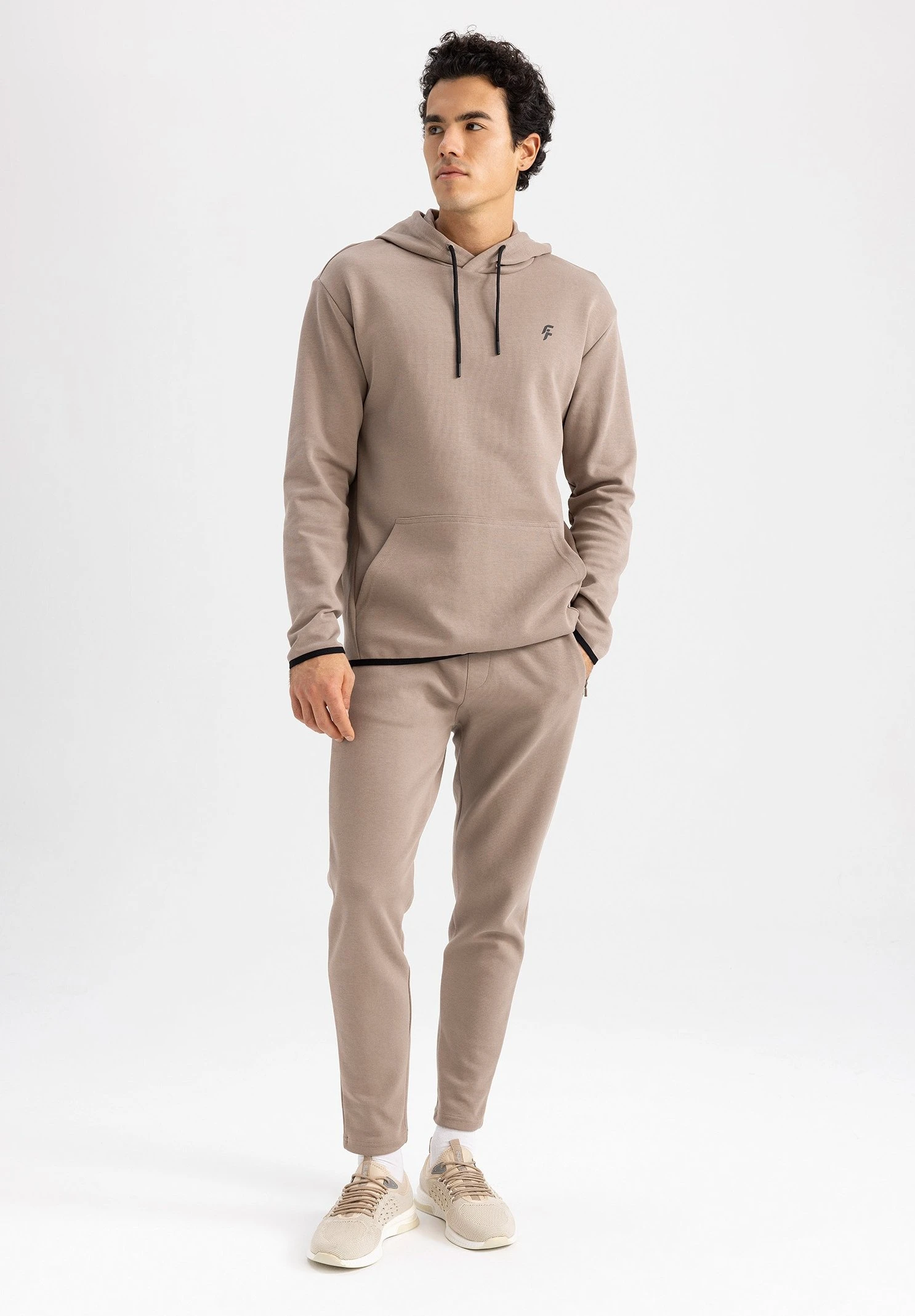 DeFacto Slim Fit- Trainingsbroek - Beige 4 DeFacto Slim Fit- Trainingsbroek - Beige - Afbeelding 2