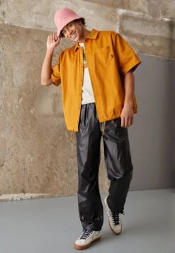 Nike Sportswear Club - Overhemd - Desert Ochre -ZALANDO WINKEL c4392627a6a14f9f8c513b5e20ebe714