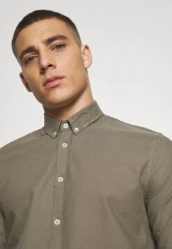 SAMSØE SAMSØE Liam Shirt - Overhemd - Deep Lichen Green 15 SAMSØE SAMSØE Liam Shirt - Overhemd - Deep Lichen Green -ZALANDO WINKEL c95a17e7b1754b9899ebf19c8092914b