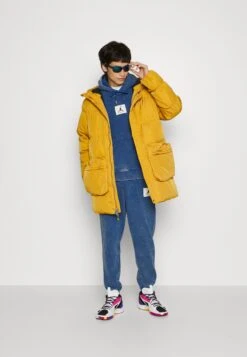 Jordan M J Ess Stmt - Donsjas - Chutney/Black -ZALANDO WINKEL ca253be1f5a9430e82c3363c28965bbf